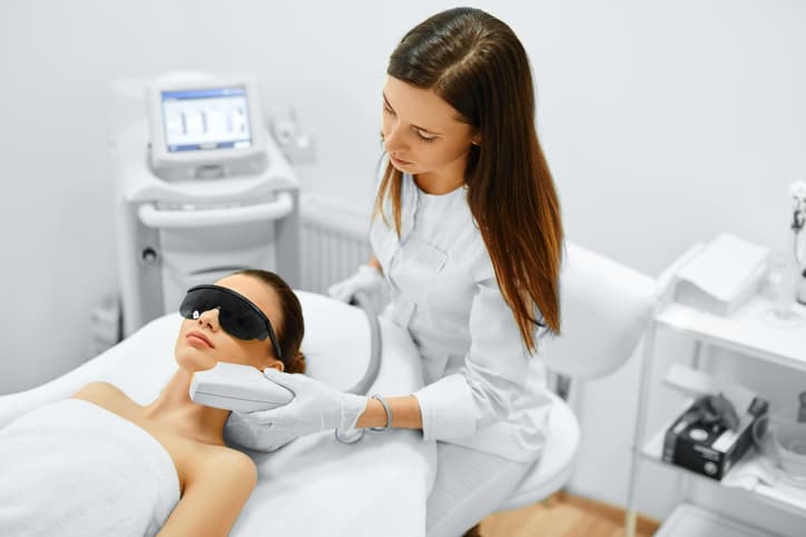 4 Photofacial Aftercare Tips for Students in Laser Tech School